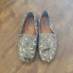 Gray Dog Print Slip-On Shoes